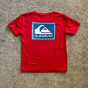 Boys Red Quiksilver T-shirt Small (5)